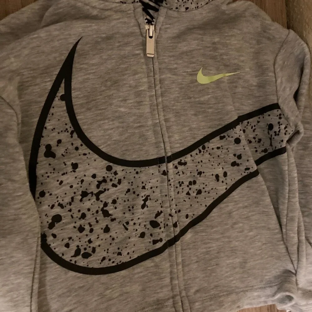 Nike Full Zip Sweatshirt Boys Small 4-5 Light Gray Swoosh Logo Hooded Hoodie